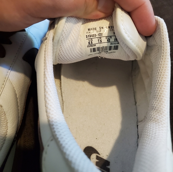 White and brown Nike sneakers size 8.5 - Picture 5 of 5